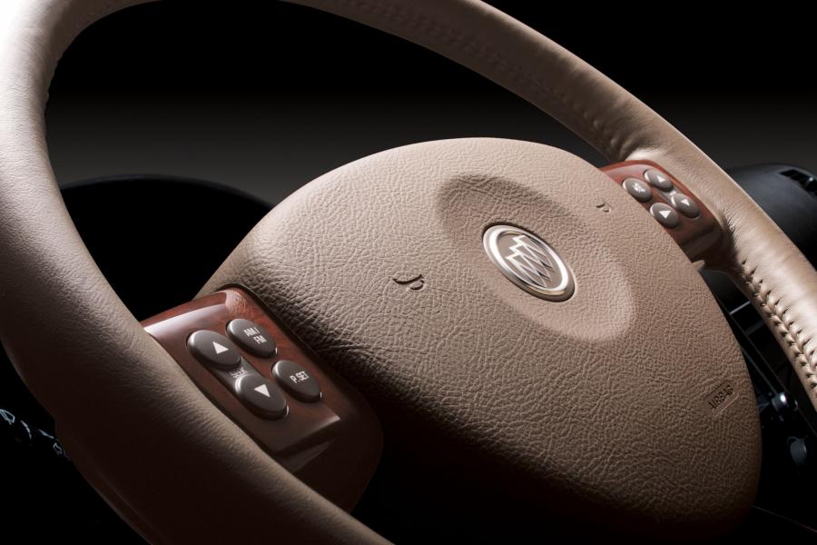 Buick GL8 2005 года  (фото 36 из 42)